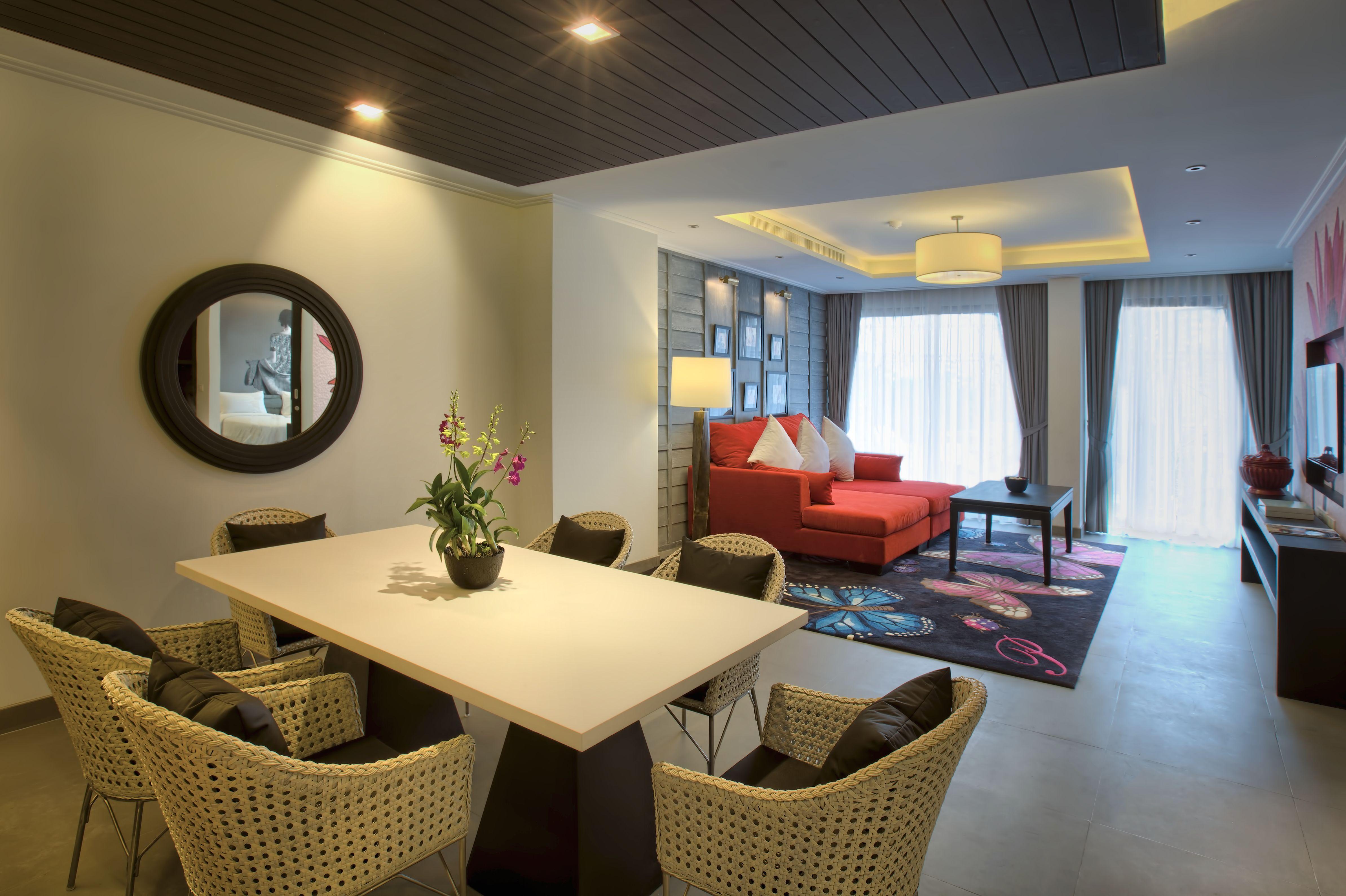 The Pavilions Phuket (Adults Only) Банг Тао Бийч Екстериор снимка A suite at the hotel
