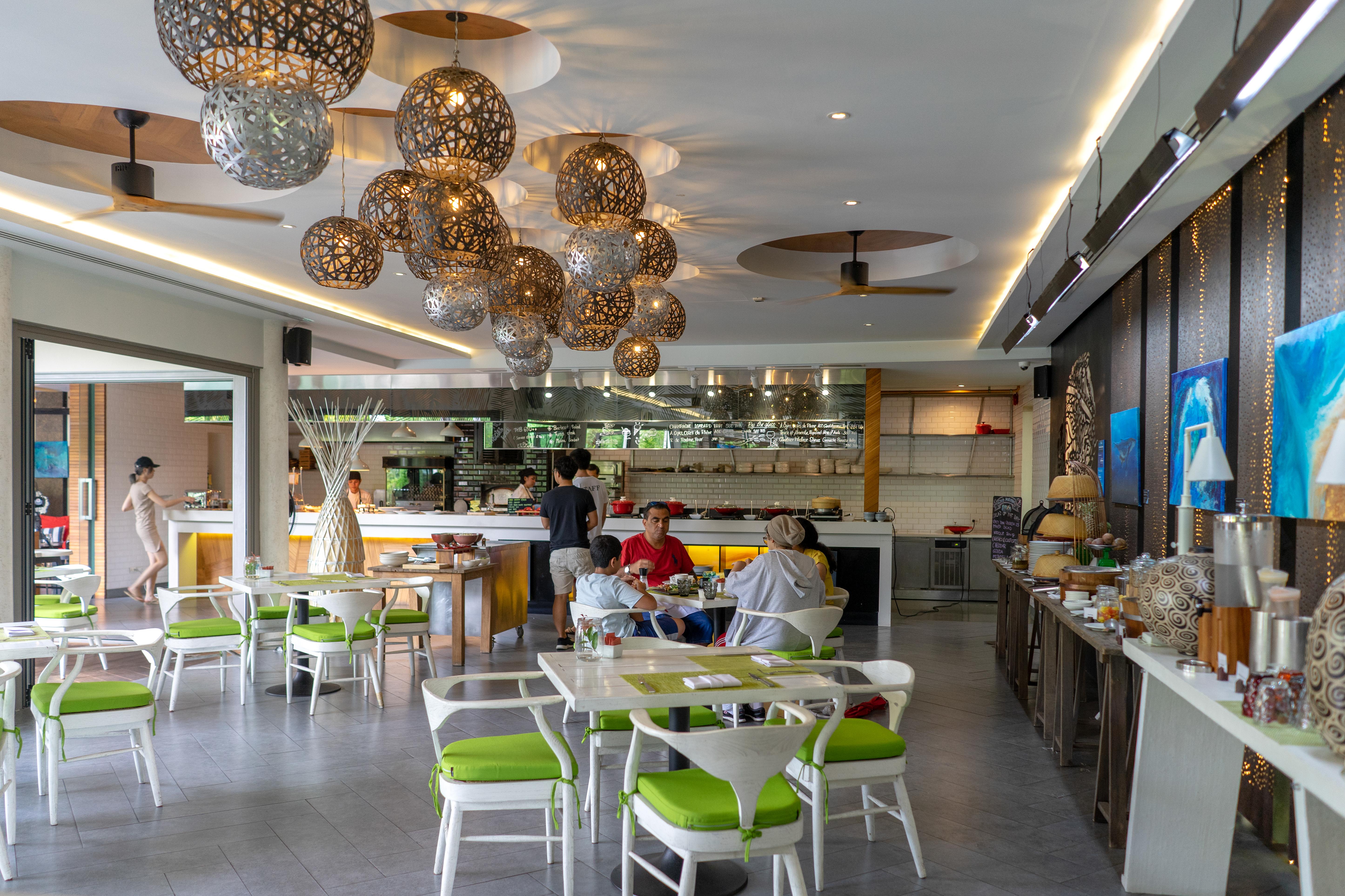 The Pavilions Phuket (Adults Only) Банг Тао Бийч Екстериор снимка The interior of the restaurant